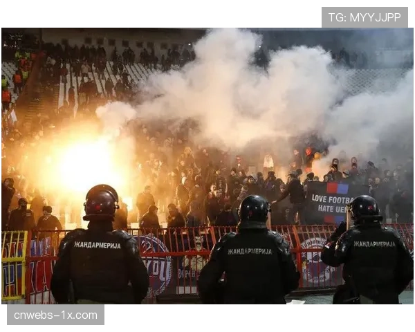通讯：事件脉络，马赛球迷组织涉嫌违规投掷烟火事件调查进入司法程序